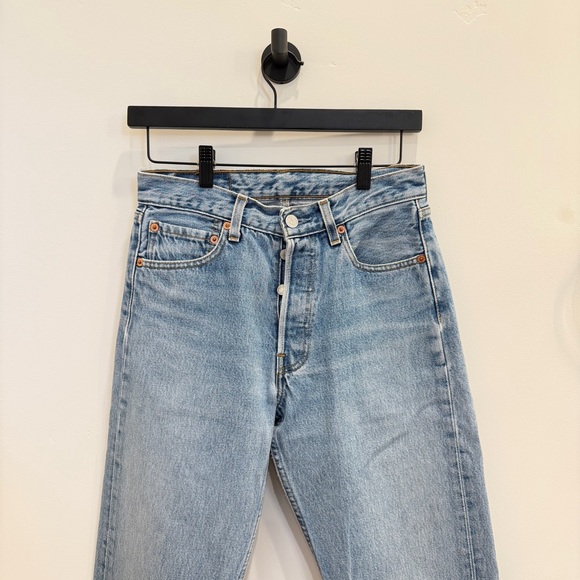 VINTAGE Levi's 501 Light Blue Straight Leg Women's Jeans - Picture 4 of 10